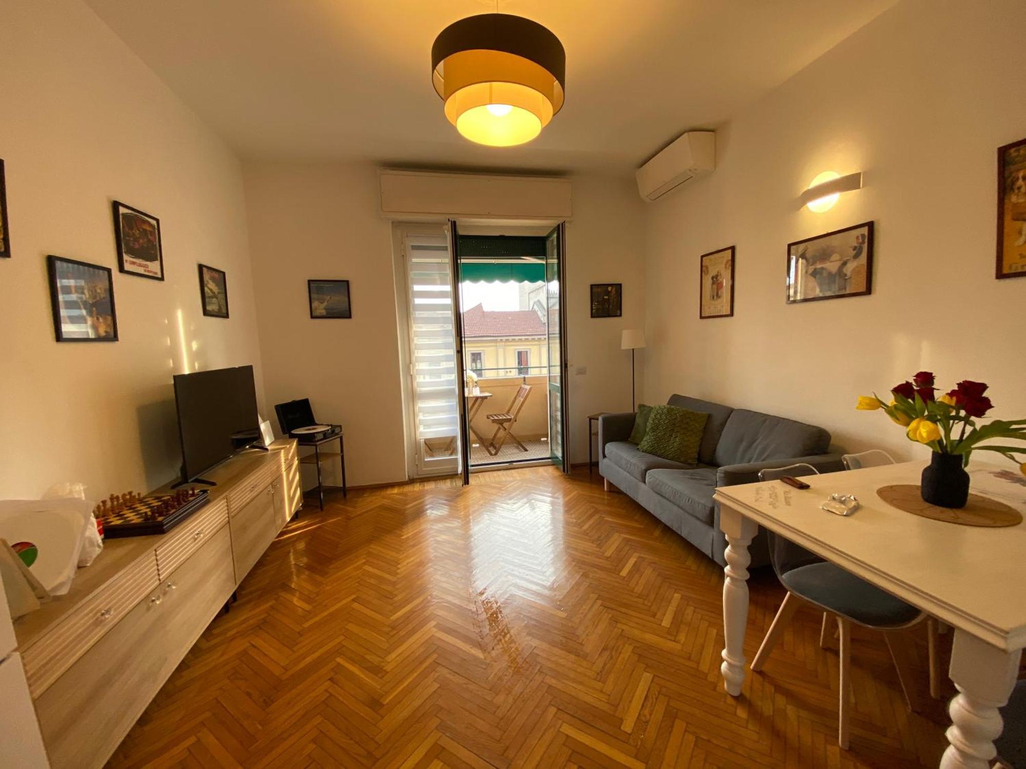 Daniela'S Spazioso Appartamento Ai Navigli Milano Dış mekan fotoğraf